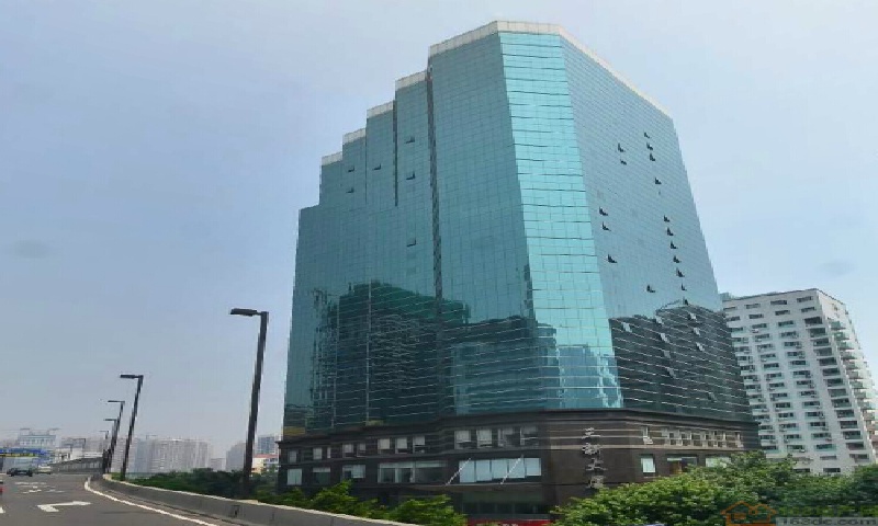 写字楼租赁合同中的关键条款有哪些需要注意？