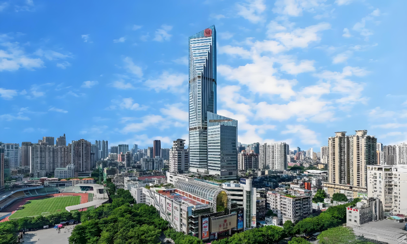 写字楼内部配套设施（如餐饮、会议中心、健身房）对企业满意度有何影响？ 